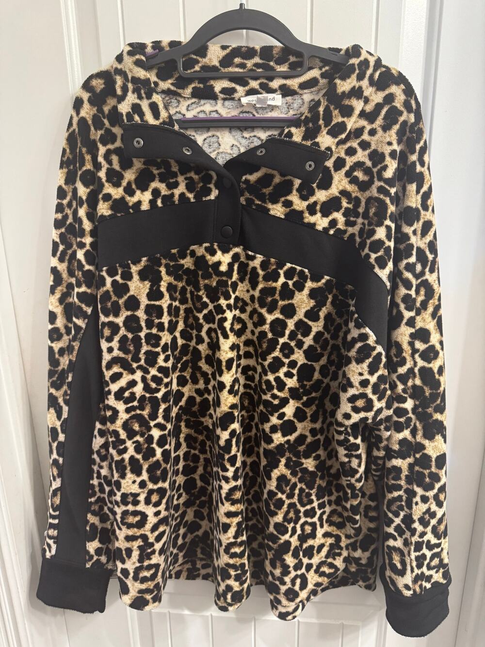 Westbound 1X Black/Brown Leopard Print Pullover